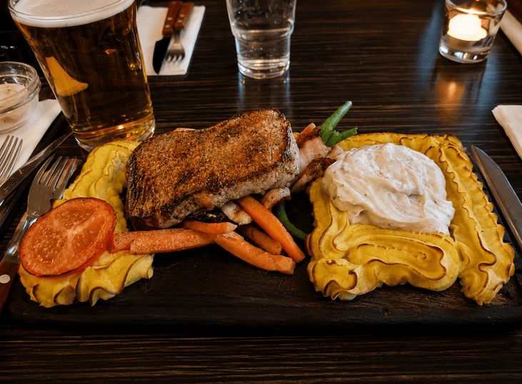 Grillat kött skuret i skivor